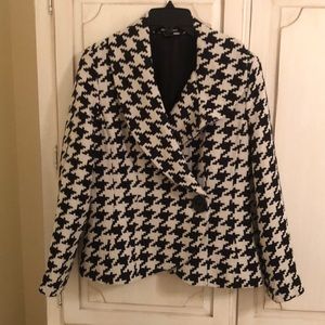 Ellen Tracy black/ white jacket size 8